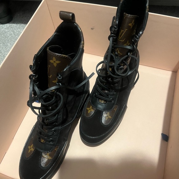 Laureate Platform Desert Boot - Size 39.0 - Picture 4 of 6